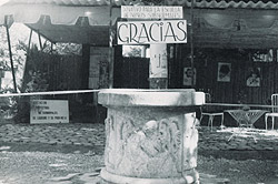 Imagen de un pozo antiguo que servia para dar donativos